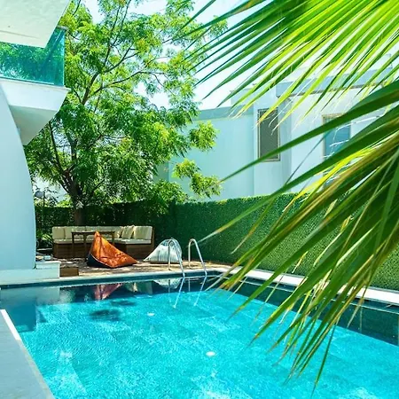 Апартаменты Capella - Private Pool Konacik